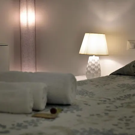 La Casetta Bianca بيت للعطل *